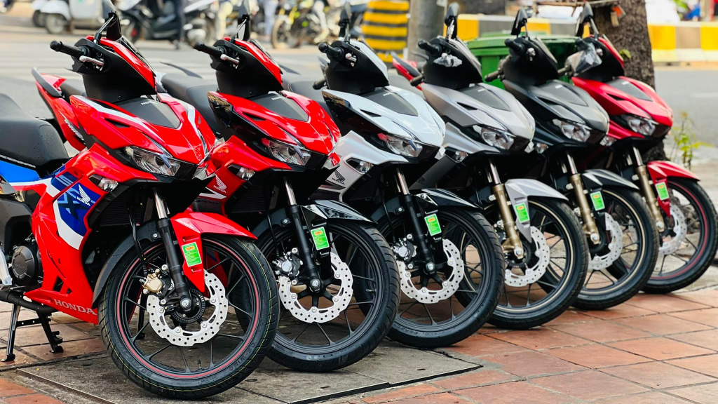 honda-winner-x-made-in-vietnam-xuat-khau-campuchia-2
